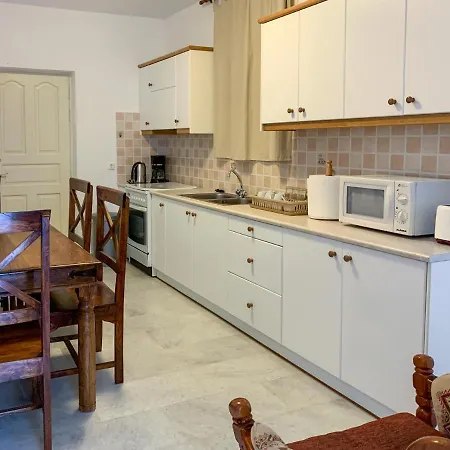 Naxos Town Ground Floor 10 Min From Port Apartman Naxos City